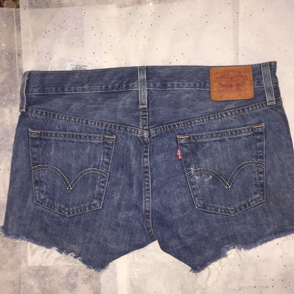 Levi’s Cut Off Short